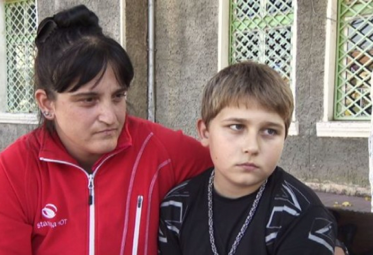 българче в цигански клас пропищя от системен тормоз