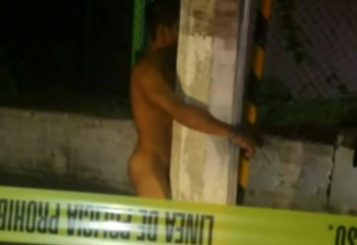 Мистерия Град осъмва всяка сутрин с вързани за стълбове голи мъже (ВИДЕО)