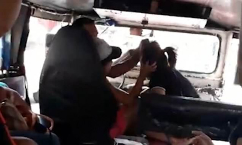 Разгневена съпруга на шофьор на автобус го хвана с любовница и настана страшно меле! (СНИМКИ/ВИДЕО 18+)