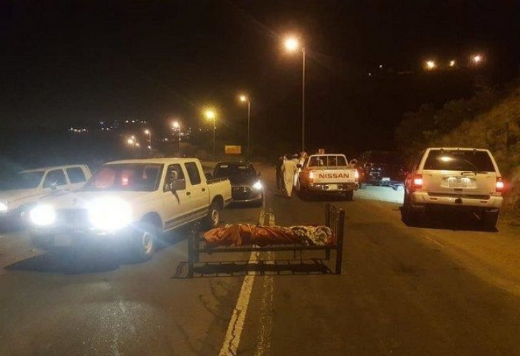 Странна находка Откриха мъртво тяло в легло насред магистрала (ВИДЕО)