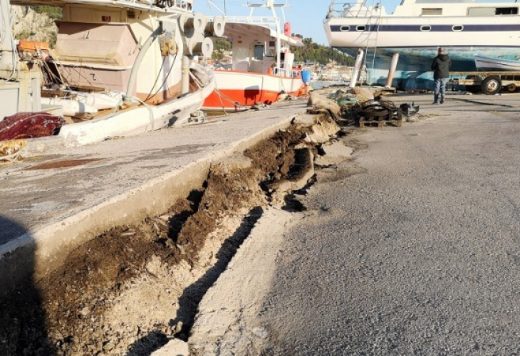 Ужасът няма край! Нов силен трус разтърси Гърция, хората в Ламия и Волос бягат от домовете си