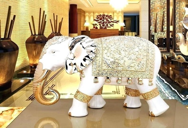 Фигурката на слон носи щастие и пари