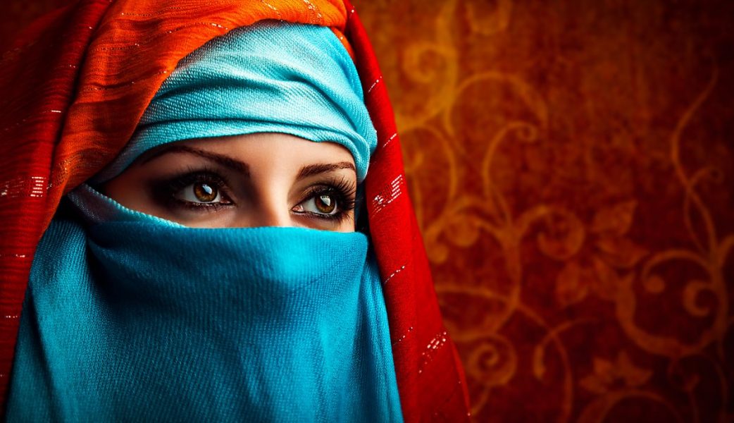 как изглеждат в ежедневието си съпругите на арабските шейхове