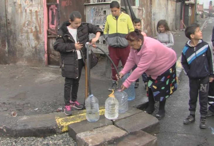 Цигани в Бургас със 100 000 лева неплатени сметки за вода отказват да плащат с невероятно оправдание