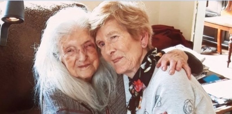 След 60 години търсене: Жена се запозна със