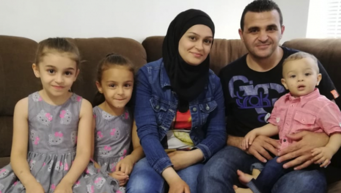 история на семейство бежанци от Сирия