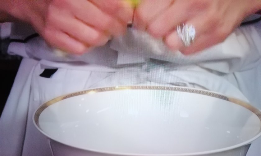 Светлана Гущерова готви в златни съдове