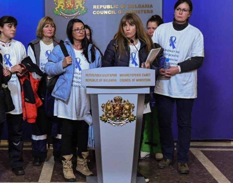 Кирил Ананиев вдига заплатите