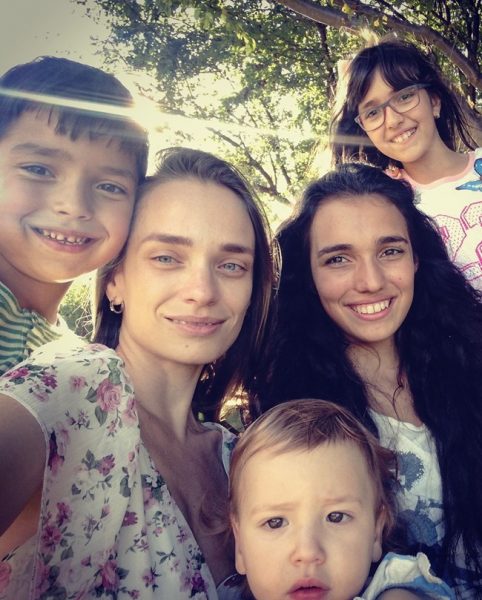 Ирена Милянкова раздели 6-те си деца