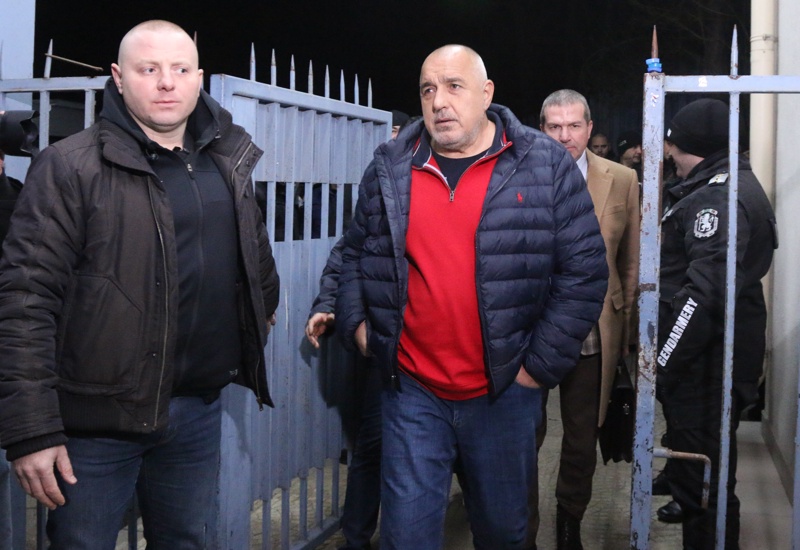 Докторът на Борисов: Кръвното му е 180 на 120 тахикардичен е! Оставете го да се възстанови след този вандализъм