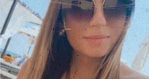 Дъщерята на Ясен Петров изригна: Имахме "честта" да гледаме "Обесването на Васил Левски" на живо