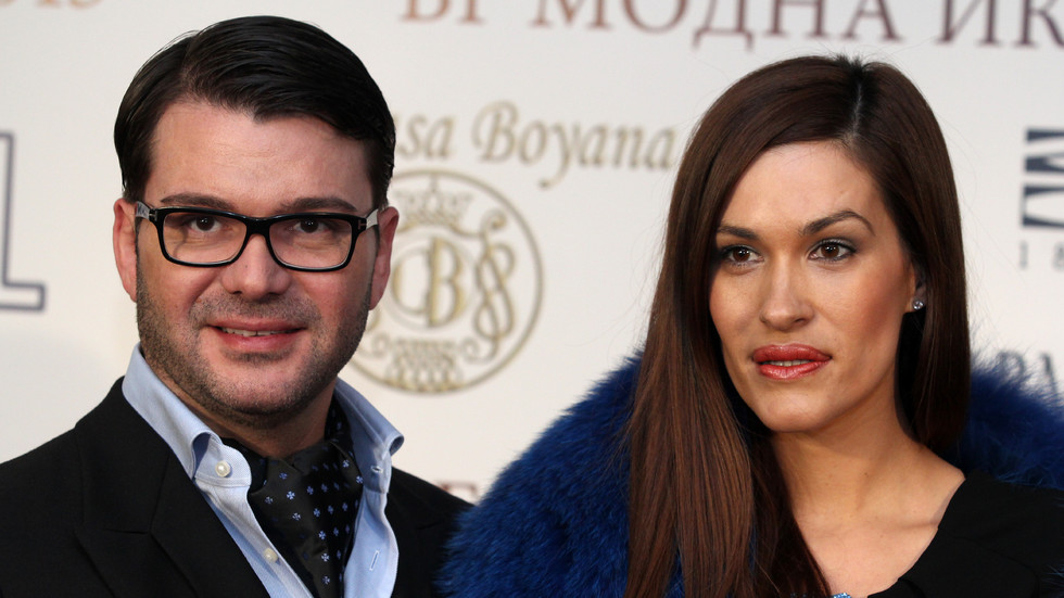 Бившата на доктор Енчев реши да го накара да ревнува