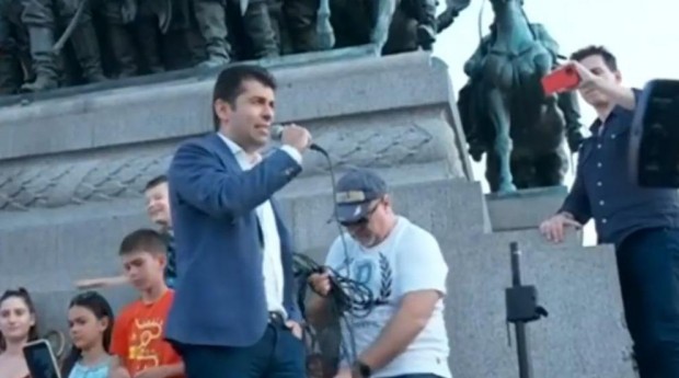 Кирил Петков: Промяната зависи от всички нас! Мафията вън!