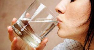 Утре в 6 сутринта изпийте чаша вода - целият свят полудя по този метод който беше признат и от лекарите