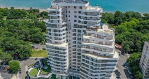 Цена за шейхове: 3 милиона евро за апартамент "на тапа" в Бургас СНИМКИ