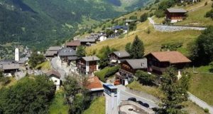 Живописно швейцарско село предлага 50 000 за да живеете там