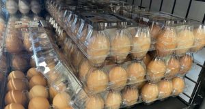 Евтините украински яйца плъзнаха по магазините за Великден по това ще ги разпознаете