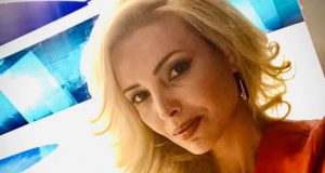 37-годишната Ева Кикерезова заби Натали Трифонова със снимки от плажа в Гърция