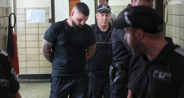 Кой сега е на колене: Изродът Георги Георгиев опозна "мъжката любов" в ареста!