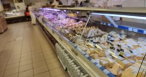 Нашенец влезе в голяма верига хранителни магазини в Украйна и остана със зяпнала уста!-Видео