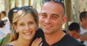 В Израел съпрузи загинаха за да спасят 10-месечните си деца си от терористи