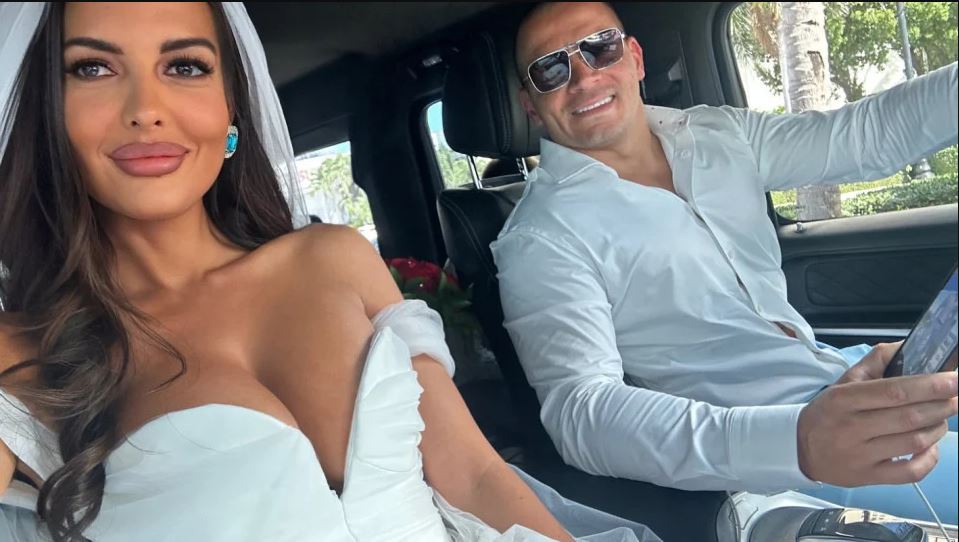 Младоженката Аделина Димитрова: За първи път съм с истински мъж! (направи на нищо бившия си Боцко)