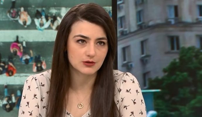 Най-заслужилата майка у нас! Лена Бориславова прибира близо 36000 лв майчинство!