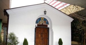 Знак от Левски вцепенил богомолците в столична черква