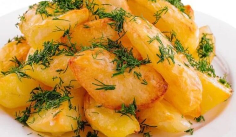 Така приготвят задушените картофи в скъпите ресторанти за да са толкова вкусни