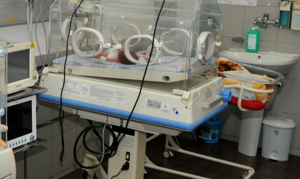 Деца раждат деца! 10-годишно бременно момиче в Сливен, 4 от родилките са на 13 години