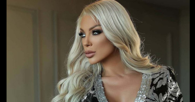 Буквално се къпе в злато! Емануела носи 200 000 лв само на ръката си! (СНИМКИ)