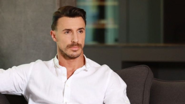 Ерген №1 Виктор се показа с гаджето