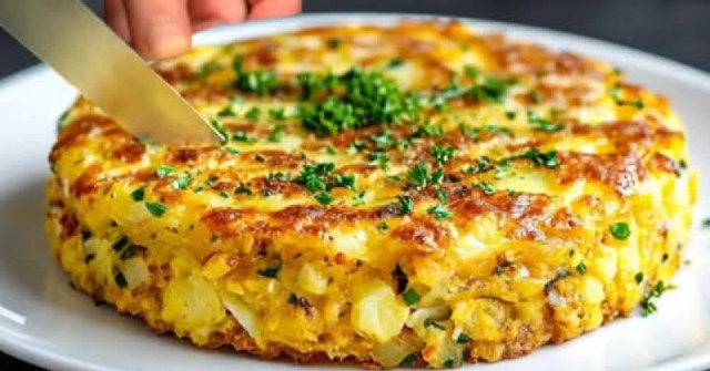 Имате ли 1 тиквичка и 2 яйца? Тогава не се чудете а пригответе тази вкусотия - тъкмо навреме за вечеря:
