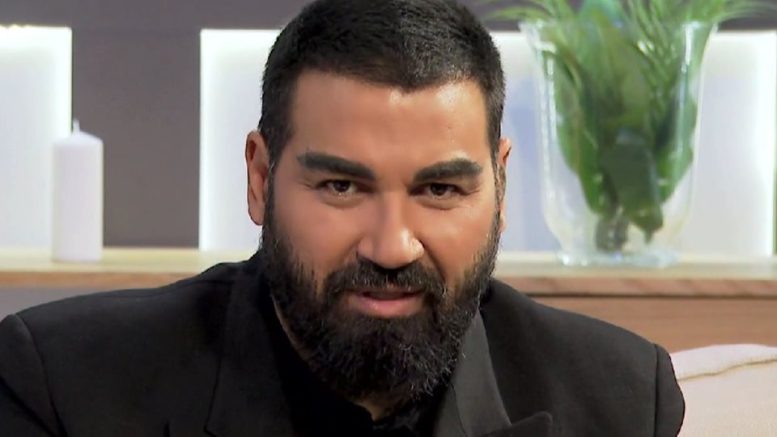 Азис показа опадалата си коса: „Страх ме е да не тръгне напред“