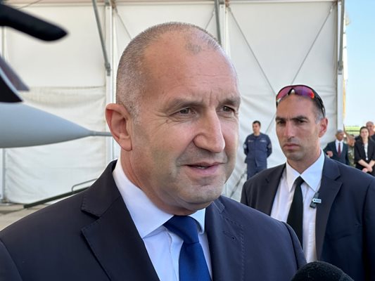 Румен Радев в Граф Игнатиево: Дайте да си внесем депутати за 500 евро, може да са по-отговорни