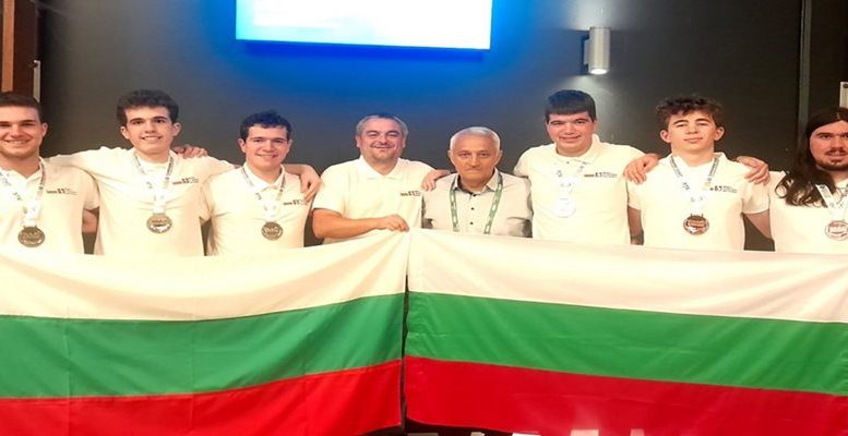 Гордост за България! Нашите математици с 6 медала от Международната олимпиада в Австралия