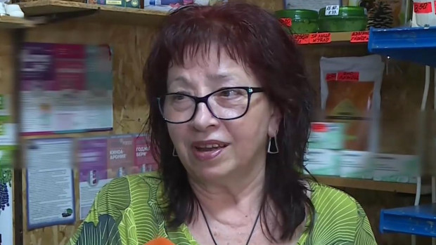 Пенсионерка: Смешната пенсия от 672 лева не стига работя без прекъсване вече девет години
