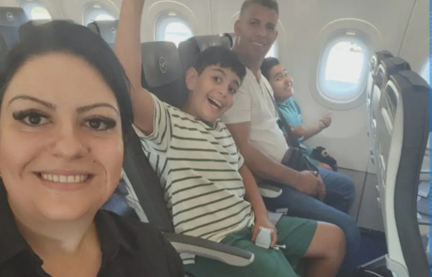 Сваленото семейство от полет на Ryanair: Оставиха ни като отхвърлени. Това повлия на децата ни