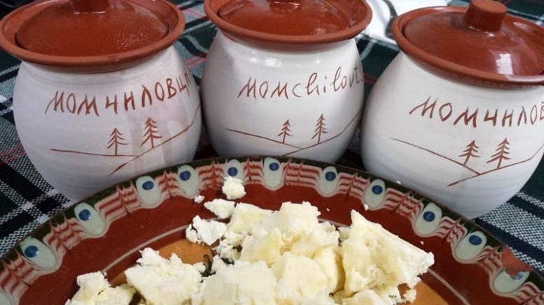 Кисело мляко от с. Момчиловци побърка китайците