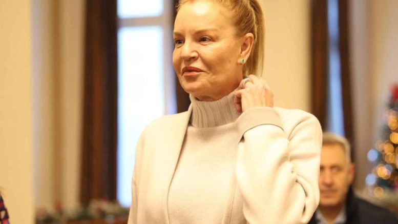 Стефка Костадинова: Продължавам да бъда добросъвестен и отговорен шеф на БОК