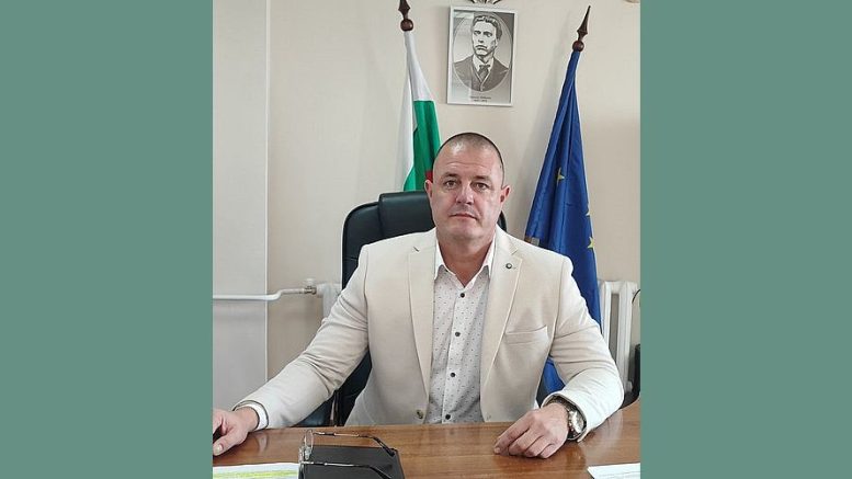 Историята с МВР-шефа в Русе взе да намирисва