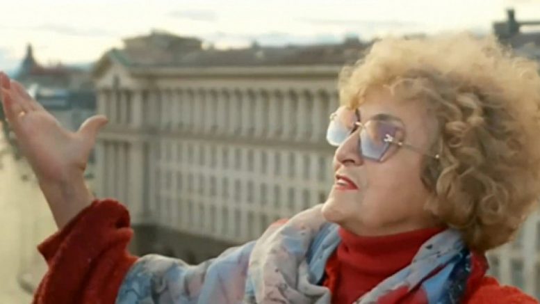 Латинка Петрова чака извънземните да ни оплодят и спасят!