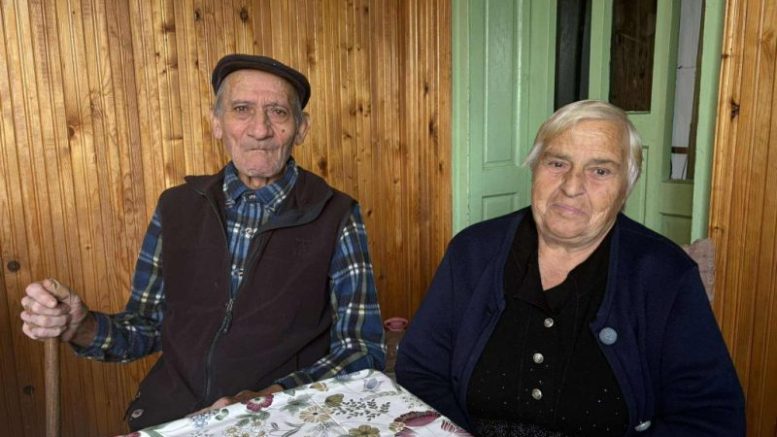 Любов без възраст! Гинка бяга при Върбан на 16, за да се обичат над шест десетилетия