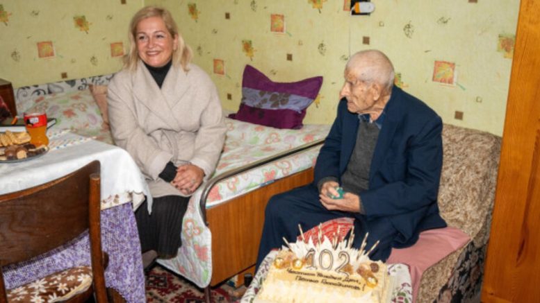 102-годишният дядо Петко: Щом ям, няма да умирам!