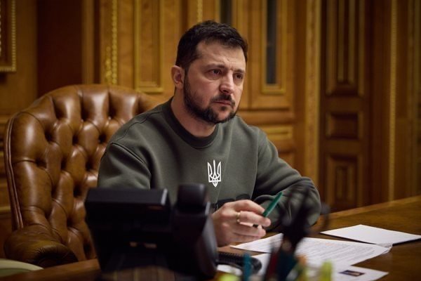 Зеленски: Путин ще трябва да погребе 1 милион от войниците си, ако иска да превземе Източна Украйна