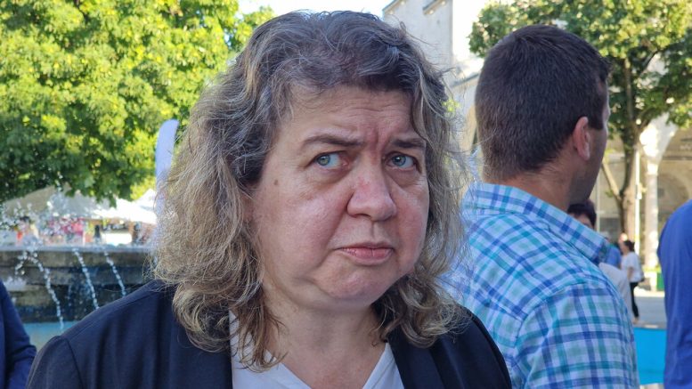Ето го семейството на Наталия Киселова - най-сетне да видим мъжа до нея и сестра й, с която много си приличат: