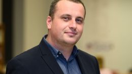 Д-р Александър Стоянов историк: 147 г. след Освобождението сме без посока – едни искат евро други лев някои пишат на кирилица други на латиница