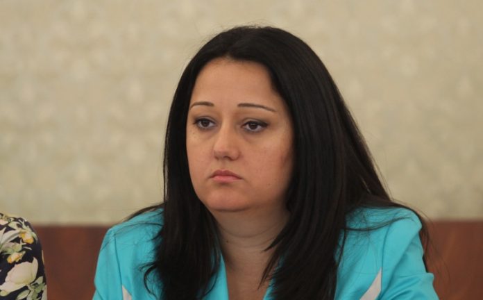 Лиляна Павлова: Януари ще е най-трудният месец