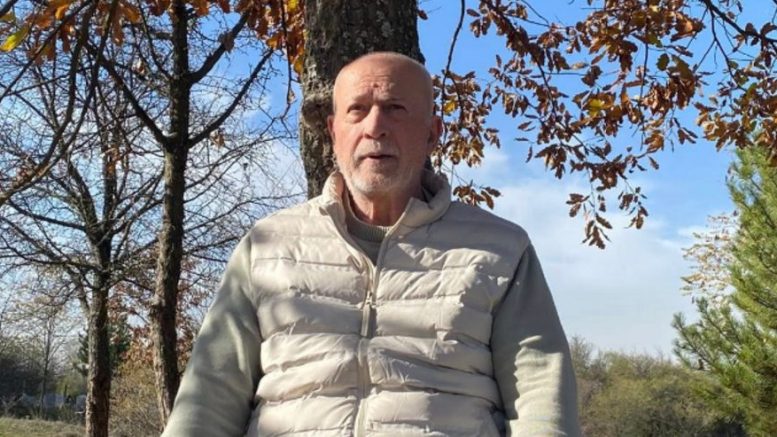 Максим Генчев към Пеевски: Преди 10 години те нарекох "Новия Левски", днес съм принуден да те помоля за бюджет за "Караджата"