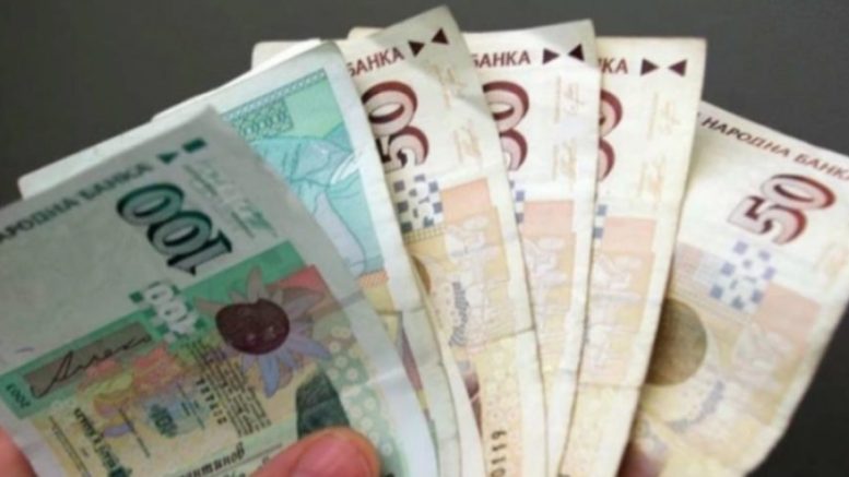 Всички с над 1000 лева в брой са уведомени от БНБ за еврото